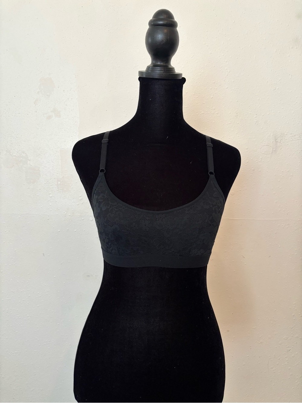 Auden Black Lace-Texture Wireless Bralette